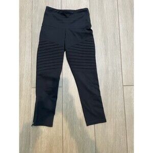 Lucy Capri Ankle Zip workout pants